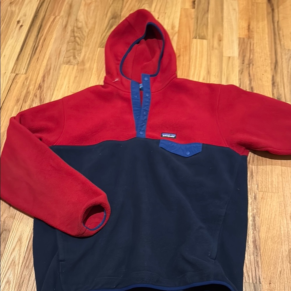 Patagonia Red and Black Fleece Pullover Sweater